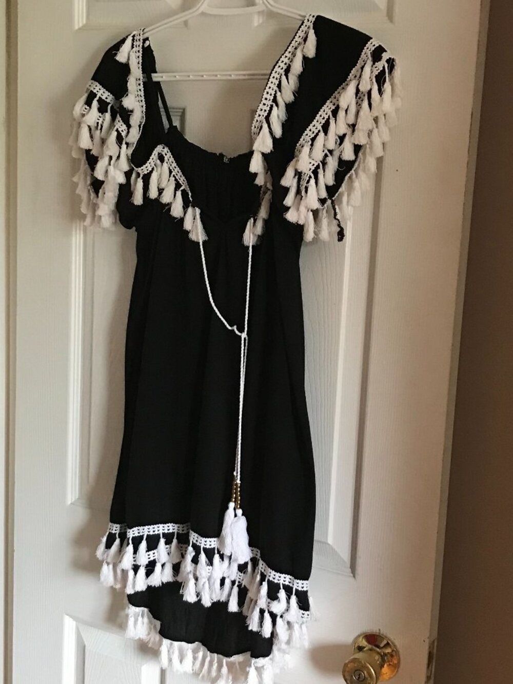 Boho Black & White Tassel Peasant Top NEW SM/MED